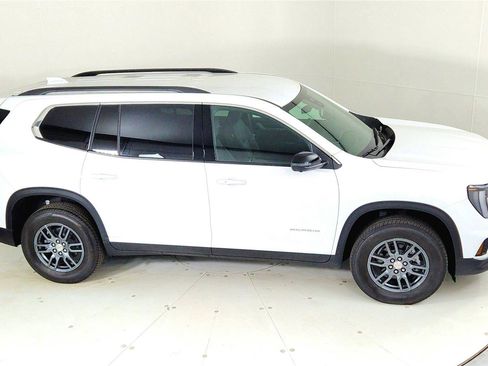 New 2025 GMC Acadia Elevation image 23