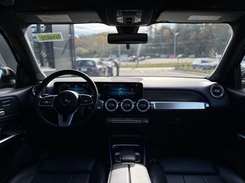 Used 2020 Mercedes-Benz GLB 250 4MATIC image 13