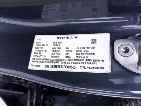 Used 2023 Tesla Model 3 Standard Range image 33