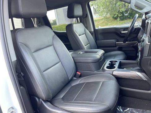 Used 2021 Chevrolet Silverado 1500 LTZ w/ LTZ Premium Package AWD/4WD image 17