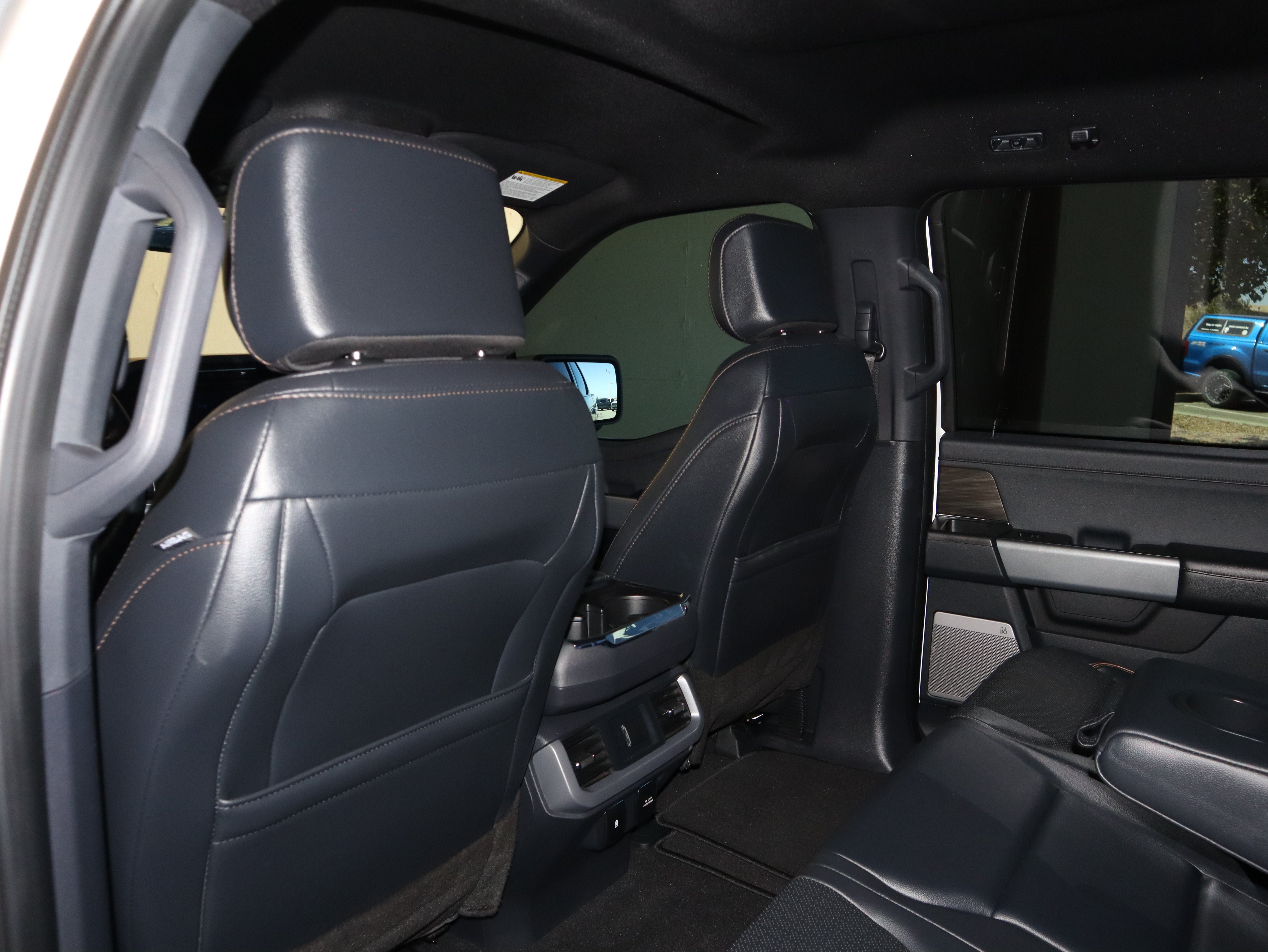 Used 2024 Ford F150 Lariat AWD/4WD image 36