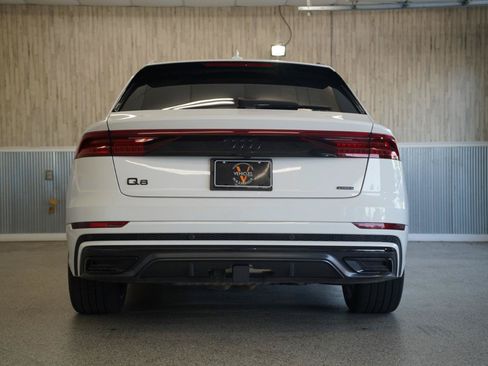 Used 2023 Audi Q8 Prestige AWD/4WD image 8