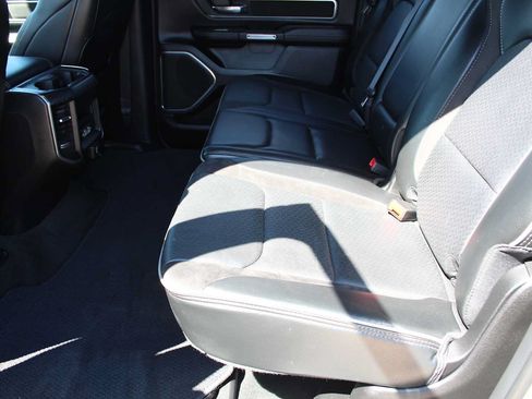 Used 2024 RAM 1500 Laramie AWD/4WD image 24