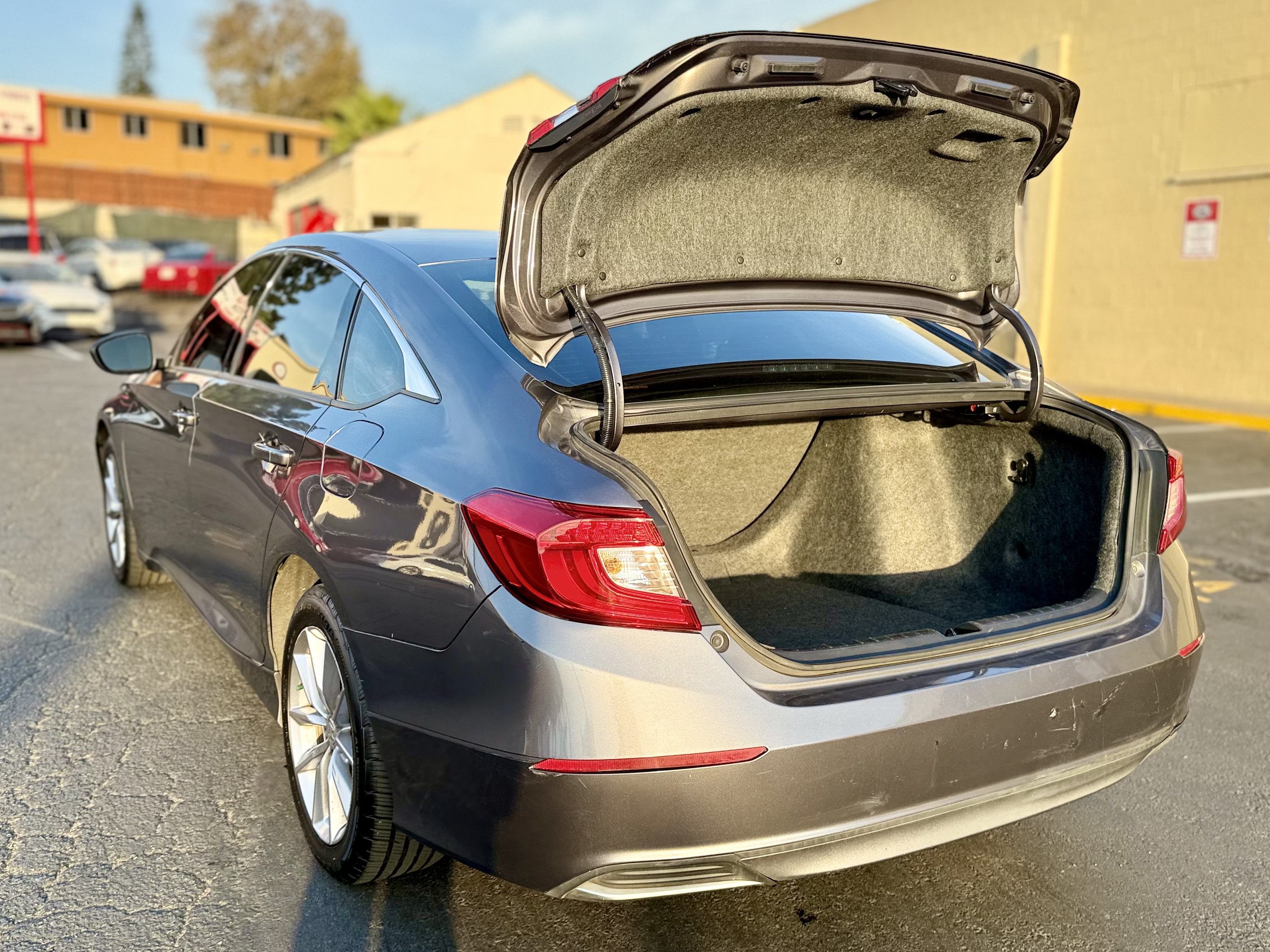 Used 2021 Honda Accord LX image 10