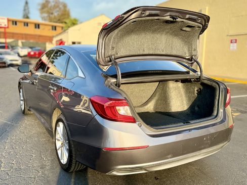 Used 2021 Honda Accord LX image 10
