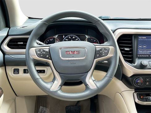 Used 2023 GMC Acadia Denali w/ Denali Ultimate Package image 11