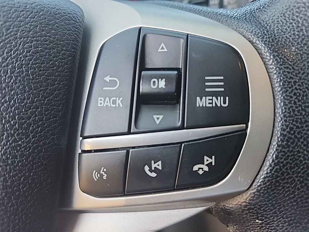 Used 2021 Ford Explorer XLT w/ Equipment Group 202A RWD image 12