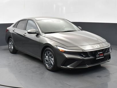 Used 2024 Hyundai Elantra SEL