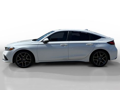 Used 2022 Honda Civic Sport Touring image 2