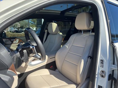 Used 2024 Mercedes-Benz GLS 450 4MATIC image 14