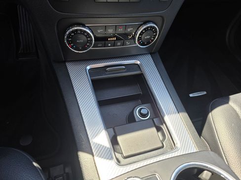 Used 2014 Mercedes-Benz GLK 350 4MATIC image 23