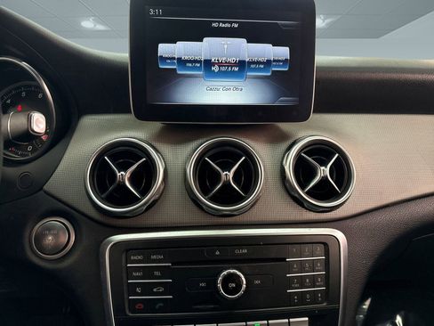 Used 2018 Mercedes-Benz GLA 250 image 28