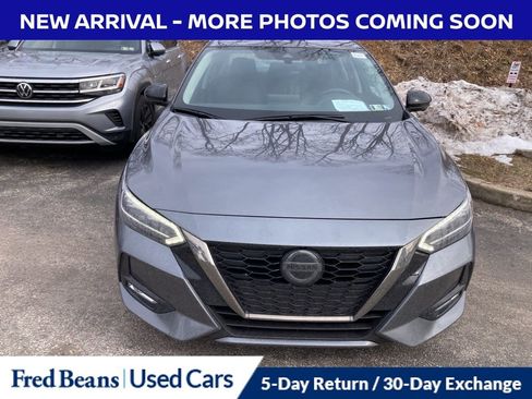 Used 2023 Nissan Sentra SR w/ SR Premium Package image 2