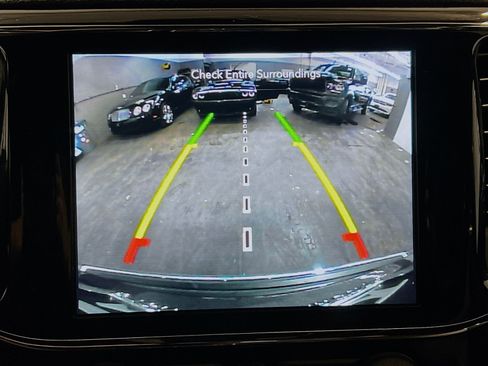 Used 2021 Jeep Grand Cherokee Limited w/ Trailer Tow Group IV AWD/4WD image 10