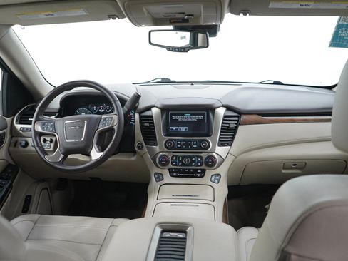 Used 2020 GMC Yukon Denali w/ Open Road Package AWD/4WD image 14