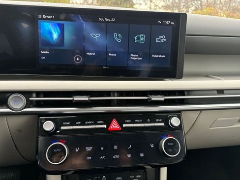 Used 2025 Hyundai Tucson Blue image 18