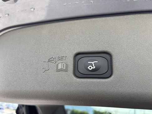 New 2025 Lincoln Nautilus Reserve image 19