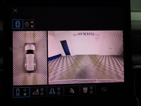 Used 2025 GMC Yukon Denali w/ Denali Reserve Package image 15