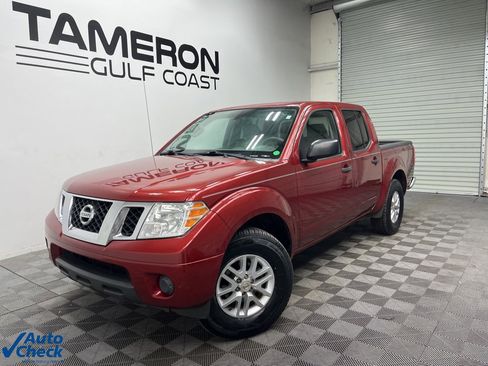 Used 2019 Nissan Frontier SV image 2
