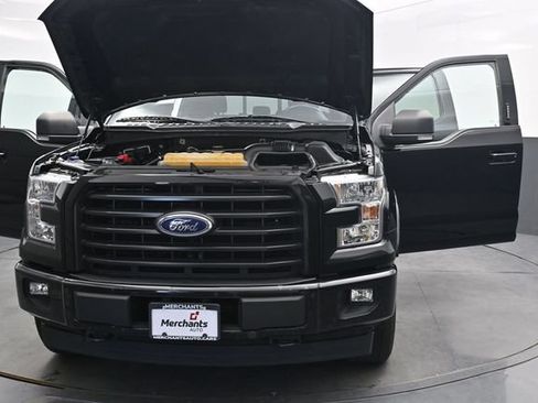 Used 2017 Ford F150 XLT w/ Equipment Group 302A Luxury AWD/4WD image 40