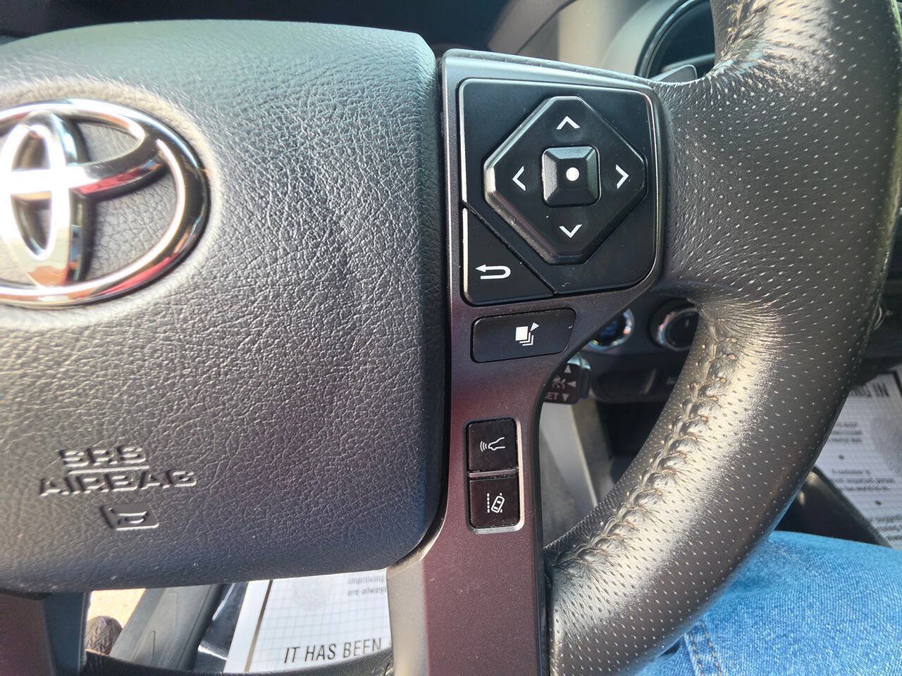 Used 2019 Toyota Tacoma TRD Off-Road AWD/4WD image 30