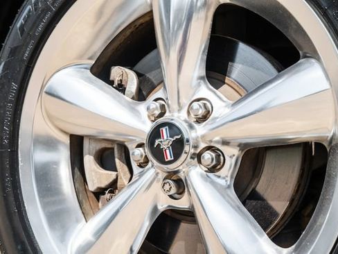 Used 2007 Ford Mustang GT Premium image 3