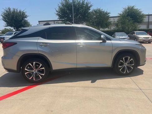 Used 2019 Lexus RX 350 FWD w/ Premium Package image 2
