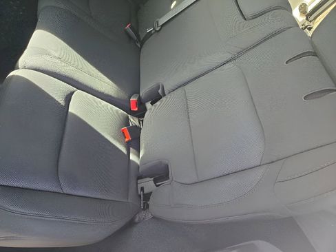 Used 2020 Jeep Wrangler Unlimited Sahara image 26