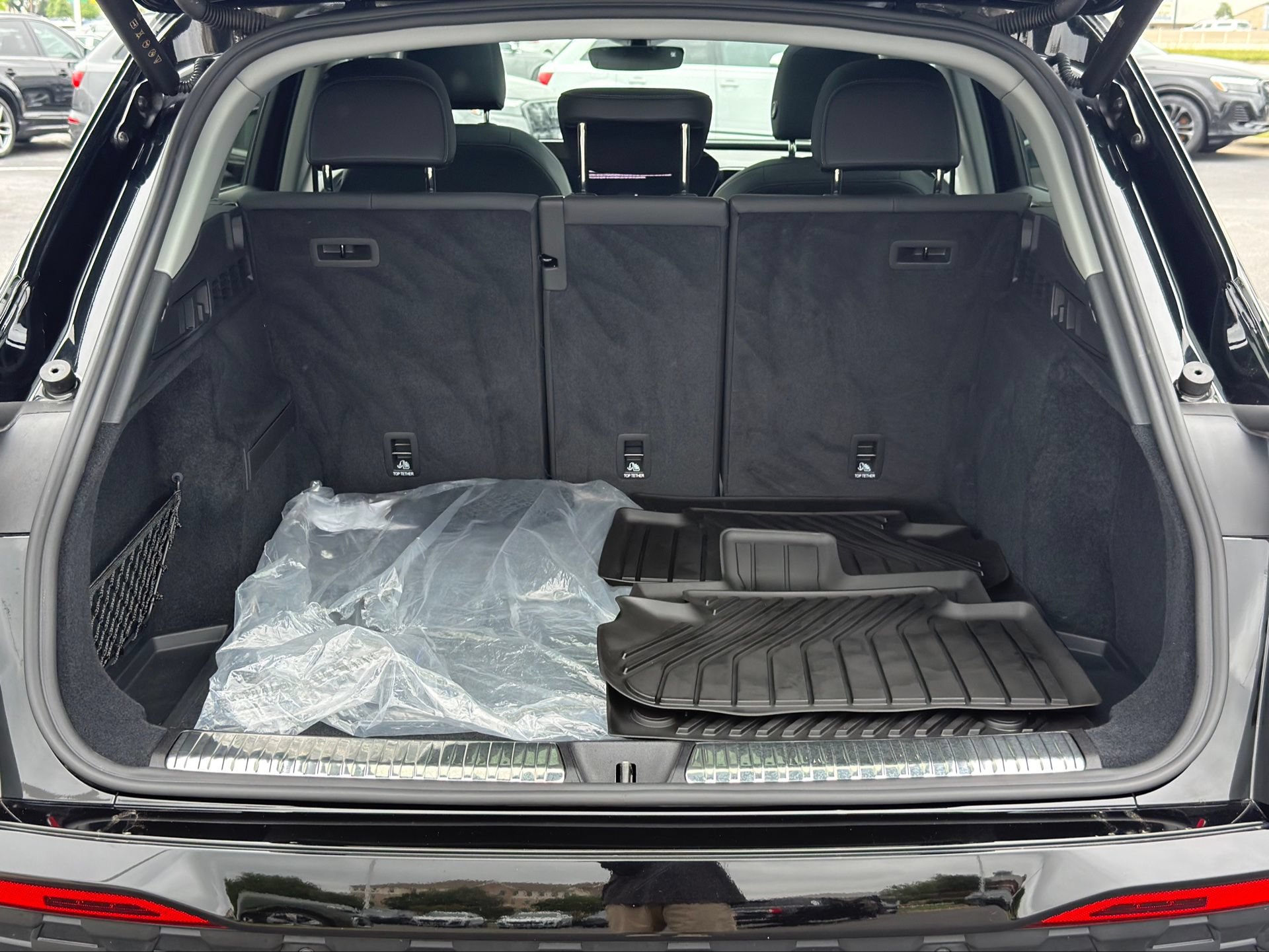 Certified 2025 Audi Q5 Premium w/ Convenience Package AWD/4WD image 8