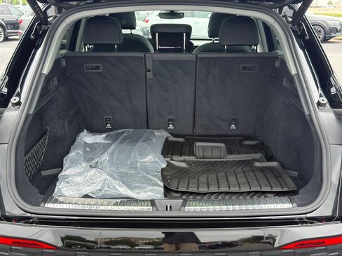 Certified 2025 Audi Q5 Premium w/ Convenience Package AWD/4WD image 7