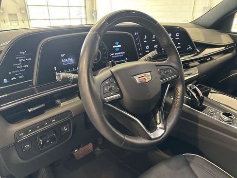 Used 2024 Cadillac Escalade ESV Sport w/ Heavy-Duty Trailer Package AWD/4WD image 16