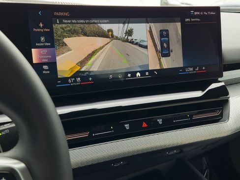 Used 2025 BMW 530i w/ M Sport Package image 16