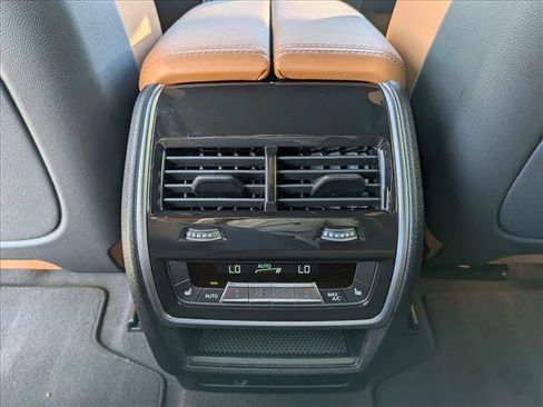 Used 2026 BMW X5 M60i w/ Climate Comfort Package AWD/4WD image 19