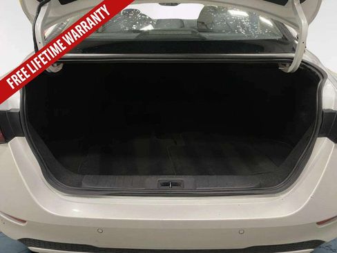 Used 2024 Nissan Sentra SV FWD image 30