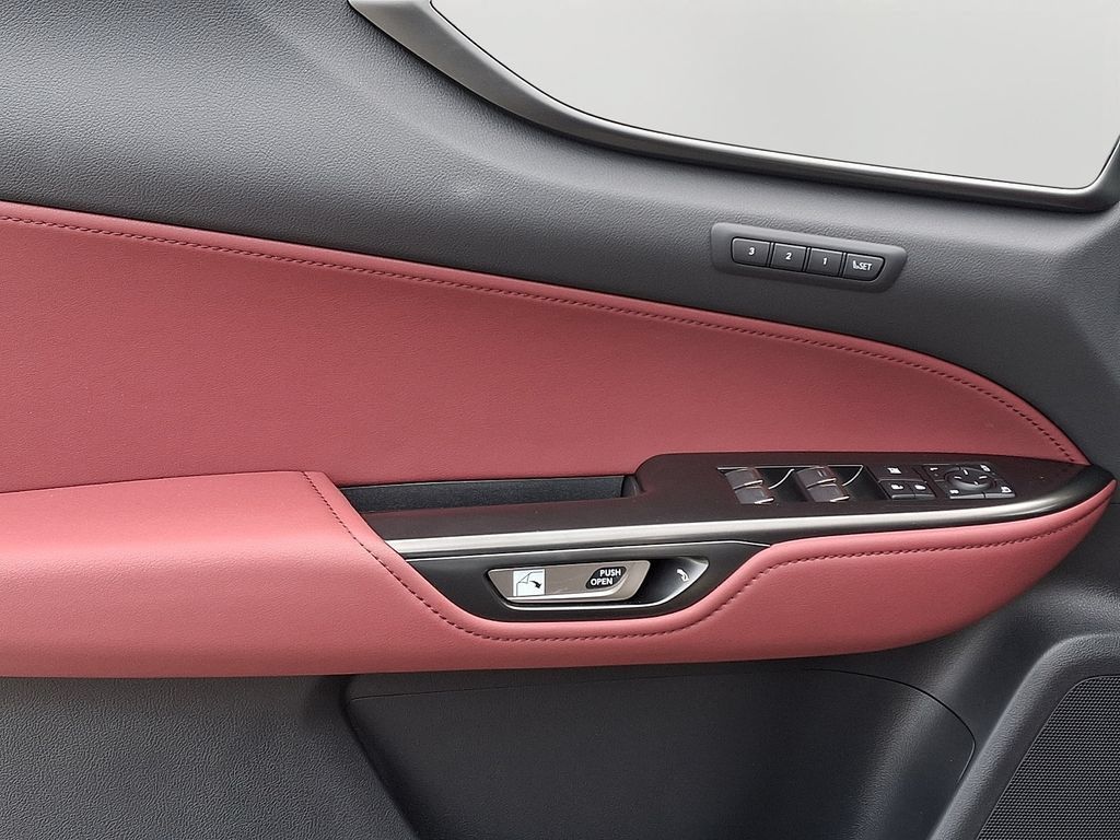 Used 2024 Lexus NX 350 AWD image 13
