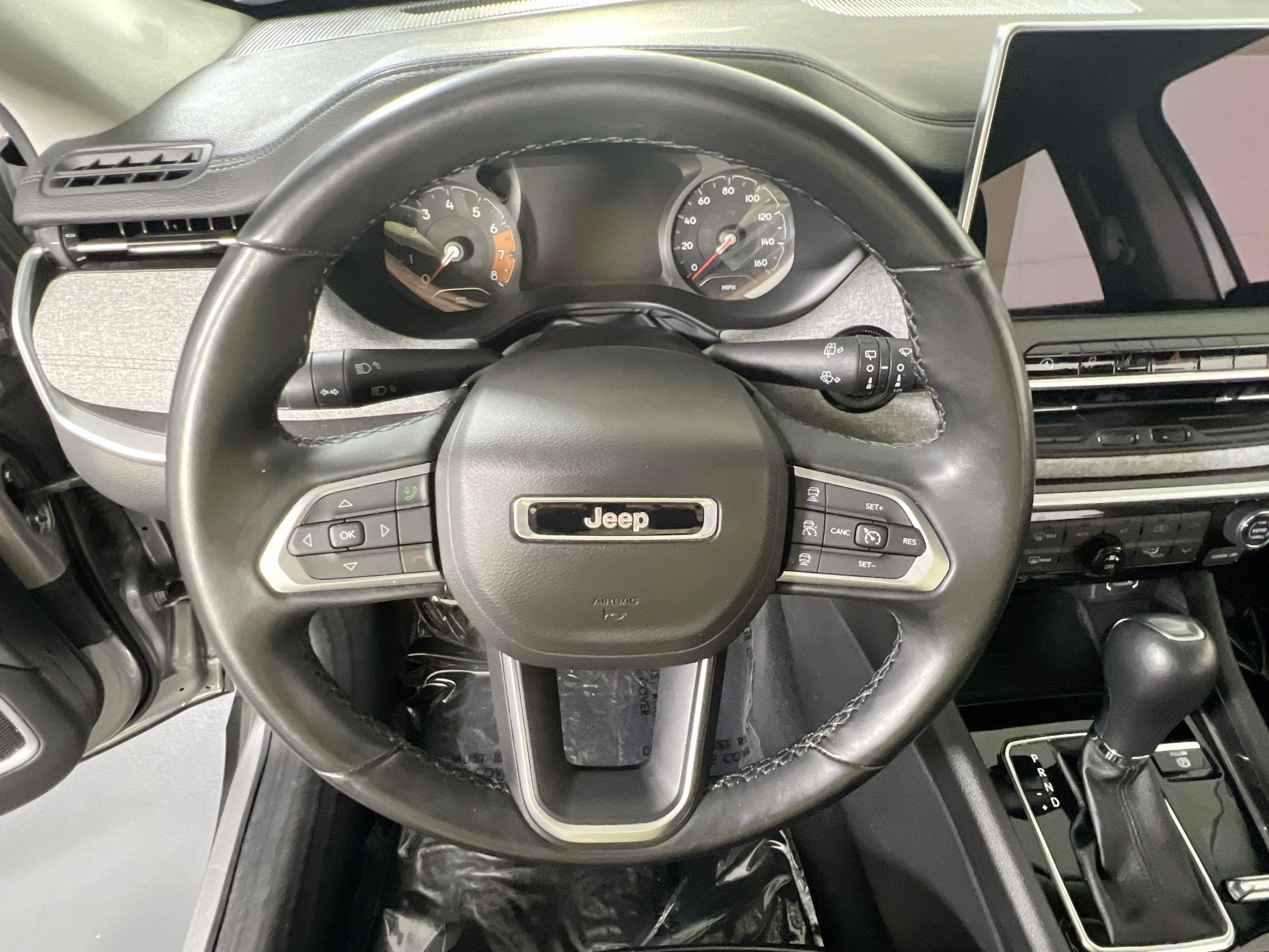 Used 2022 Jeep Compass Latitude AWD/4WD image 11
