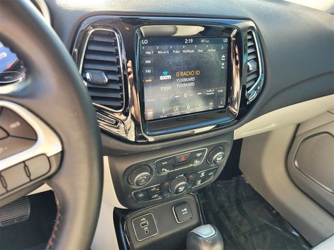 Used 2018 Jeep Compass Limited w/ Navigation Group image 24