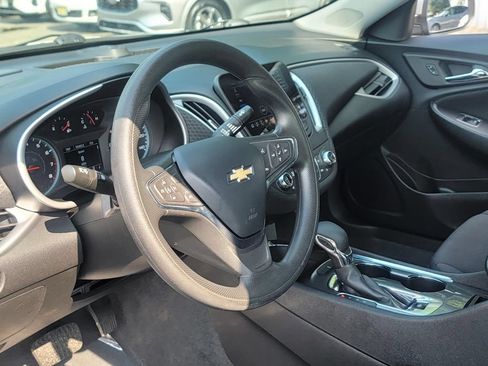 Used 2023 Chevrolet Malibu LT FWD image 11