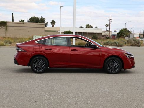 New 2026 Nissan Sentra SV image 3