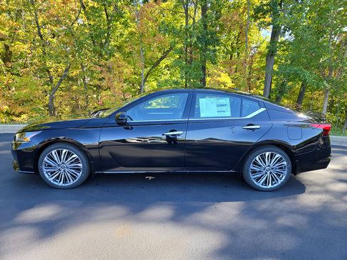 New 2025 Nissan Altima 2.5 SL image 5