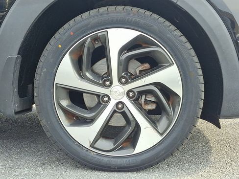 Used 2017 Hyundai Tucson Limited image 9