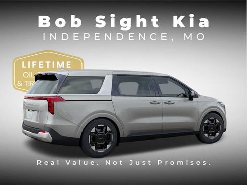 New 2026 Kia Carnival EX FWD image 6
