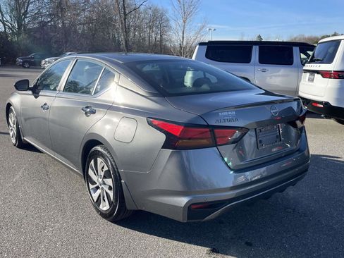 Used 2024 Nissan Altima 2.5 S image 5