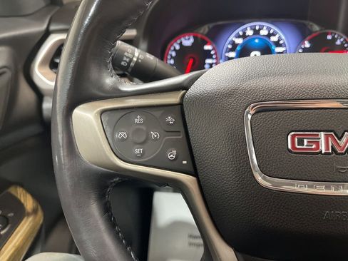 Used 2018 GMC Acadia Denali w/ Technology Package AWD/4WD image 21