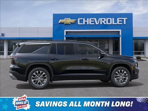 New 2026 Chevrolet Traverse LT w/ Sun and Wheel Package AWD/4WD image 5
