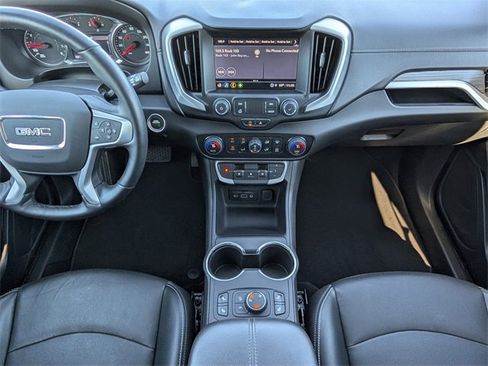 Used 2023 GMC Terrain SLT image 7