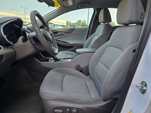 Used 2024 Chevrolet Malibu LT FWD image 8