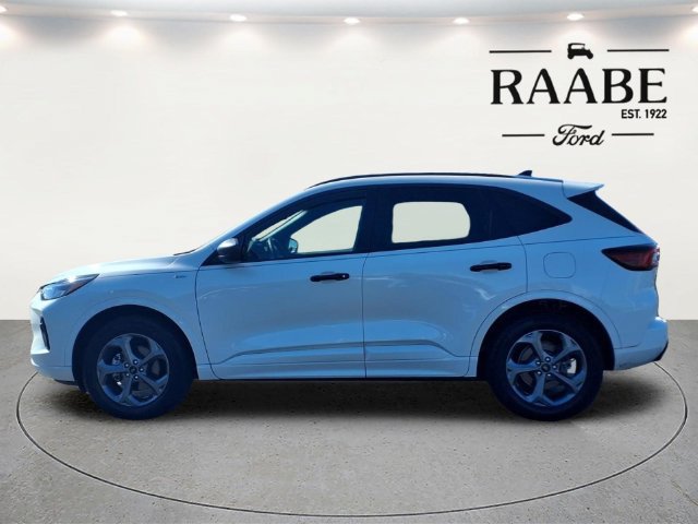 Used 2024 Ford Escape ST-Line w/ Tech Pack #1 AWD/4WD image 4