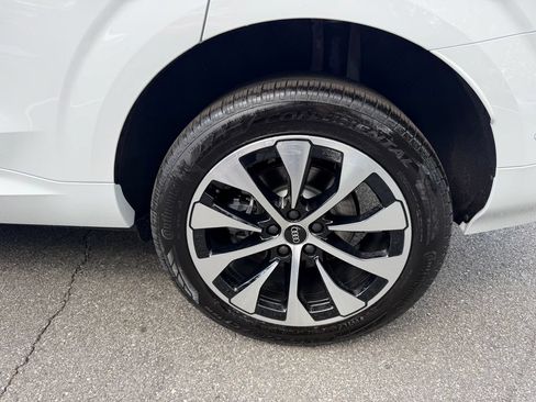 New 2026 Audi Q3 quattro 2.0T AWD/4WD image 9