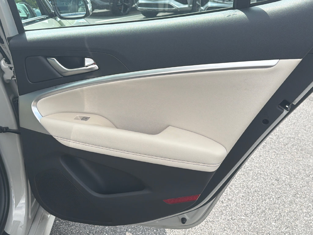 Used 2026 Genesis G70 2.5T RWD image 19